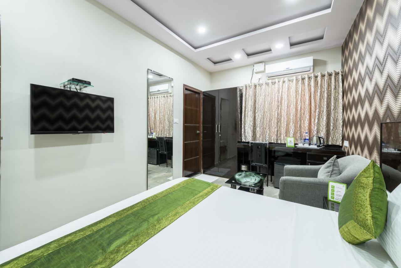 Treebo Greenwood Premier Suites, Old Airport Road Bangalore Exterior foto