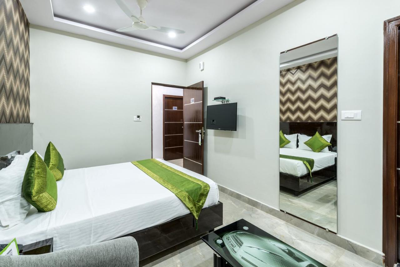Treebo Greenwood Premier Suites, Old Airport Road Bangalore Exterior foto