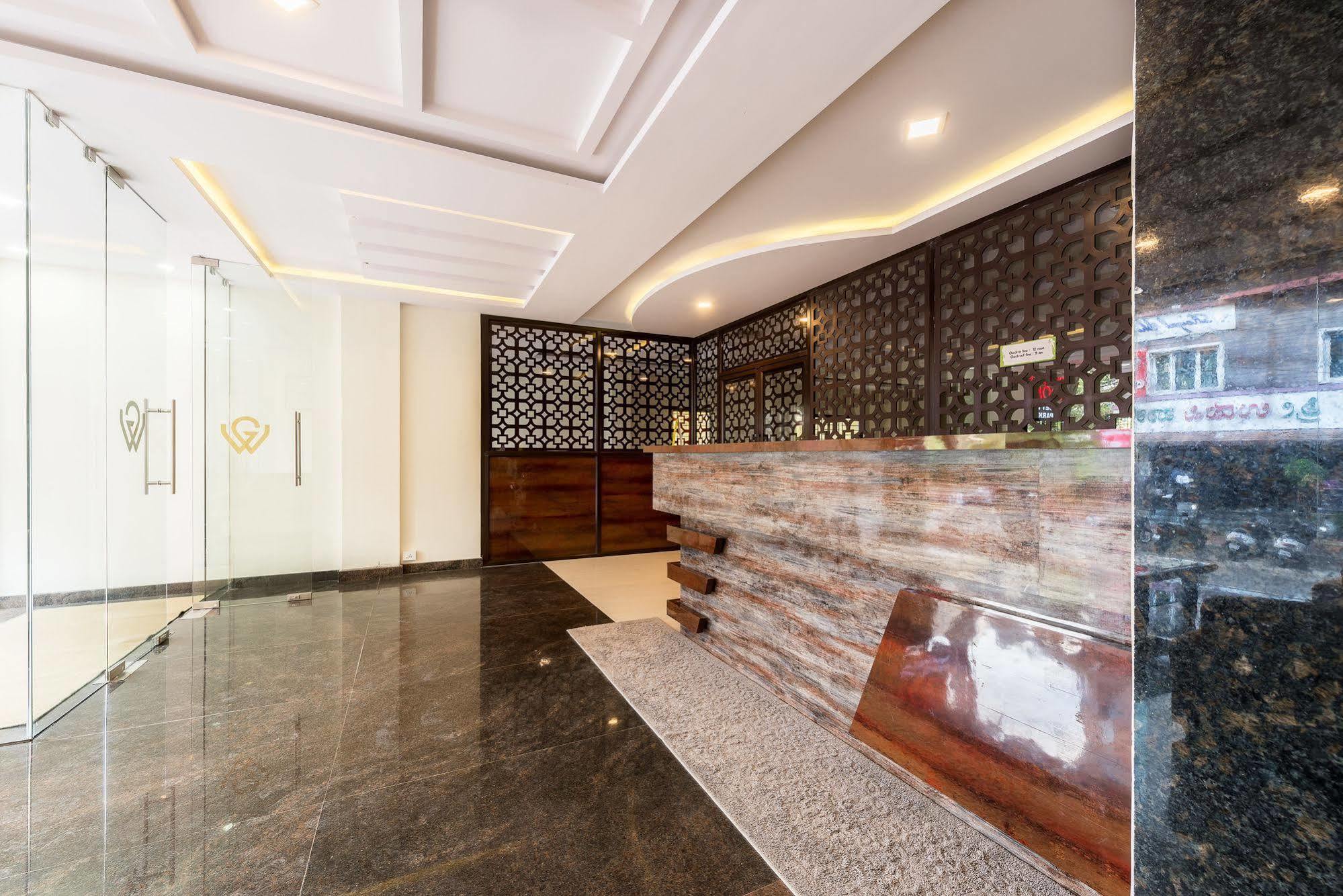 Treebo Greenwood Premier Suites, Old Airport Road Bangalore Exterior foto